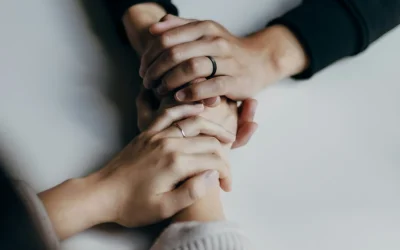Sécuriser son style d’attachement grâce à l’hypnose : pour des relations plus justes et harmonieuses